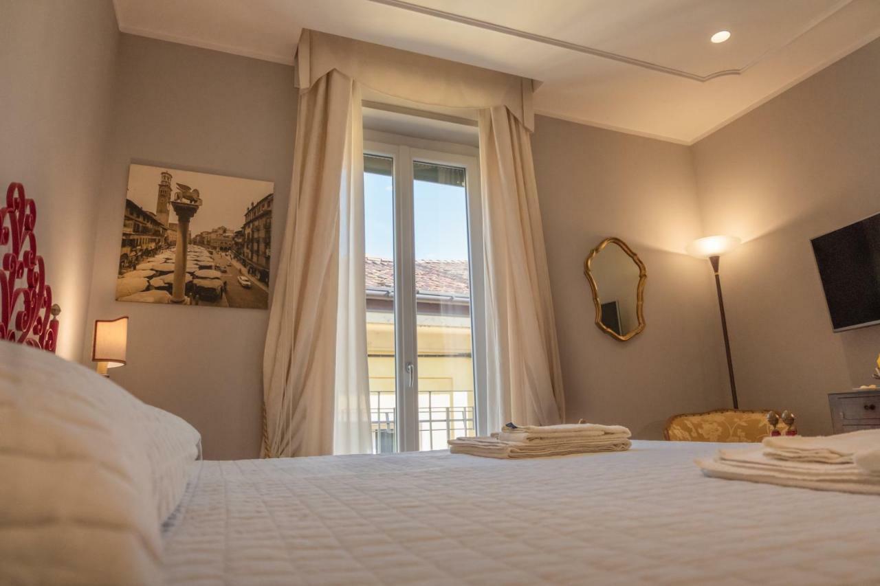 Deluxe Room,873341339:JPEG